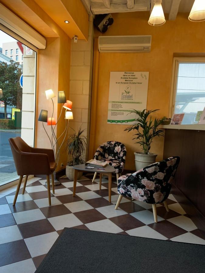 אנז'ה Hotel De Champagne מראה חיצוני תמונה