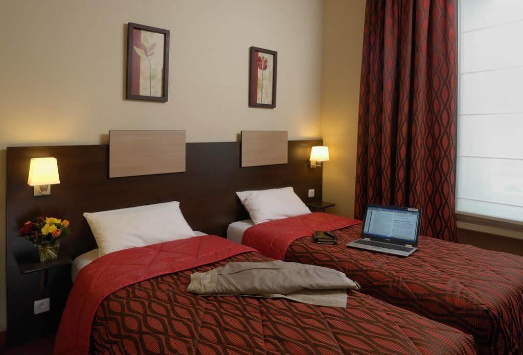 אנז'ה Hotel De Champagne מראה חיצוני תמונה